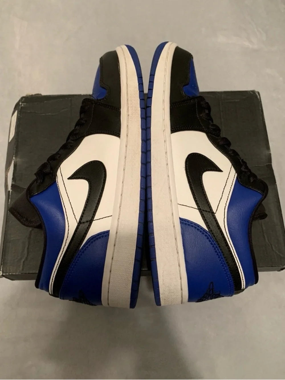 Jordan 1 Low Royal Toe 2019 Size 9.5